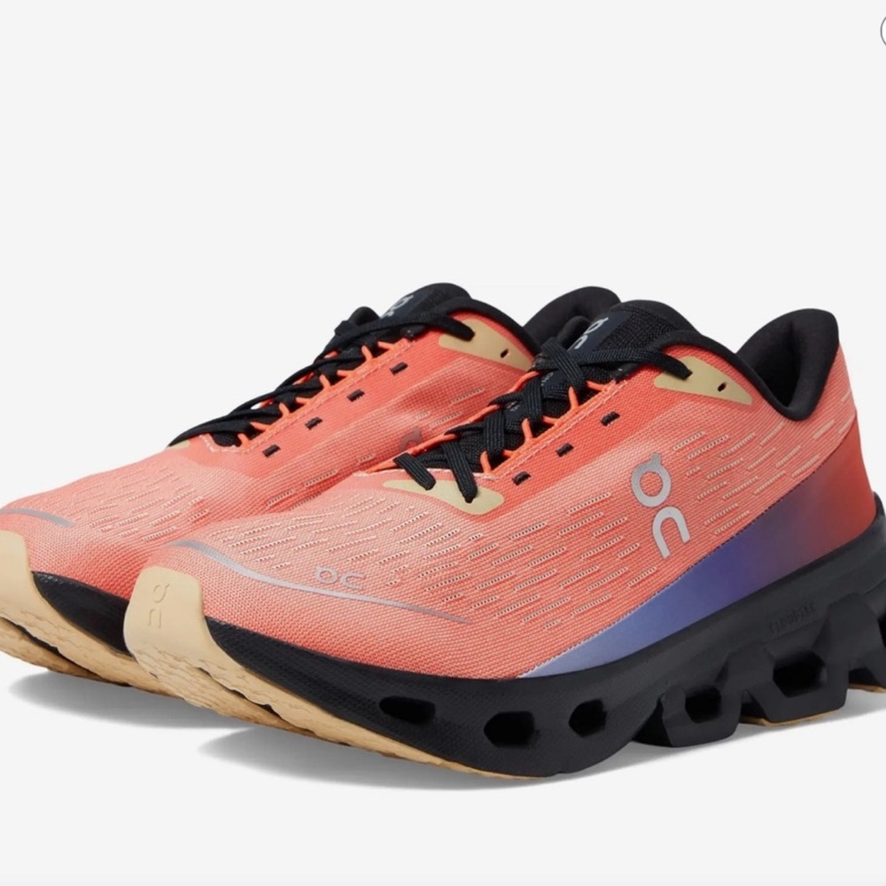NIB On Cloudspark Flame Black Womans Size 9.5